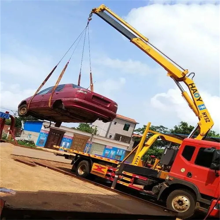 横林镇吊车吊汽车的正确方法